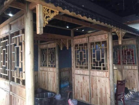 “环保意识”带动仿古花格门窗受追捧